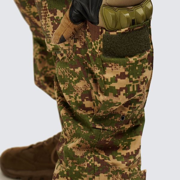 UATAC Gen 5.6 Predator Pixel Assault Pants with Knee Pads S